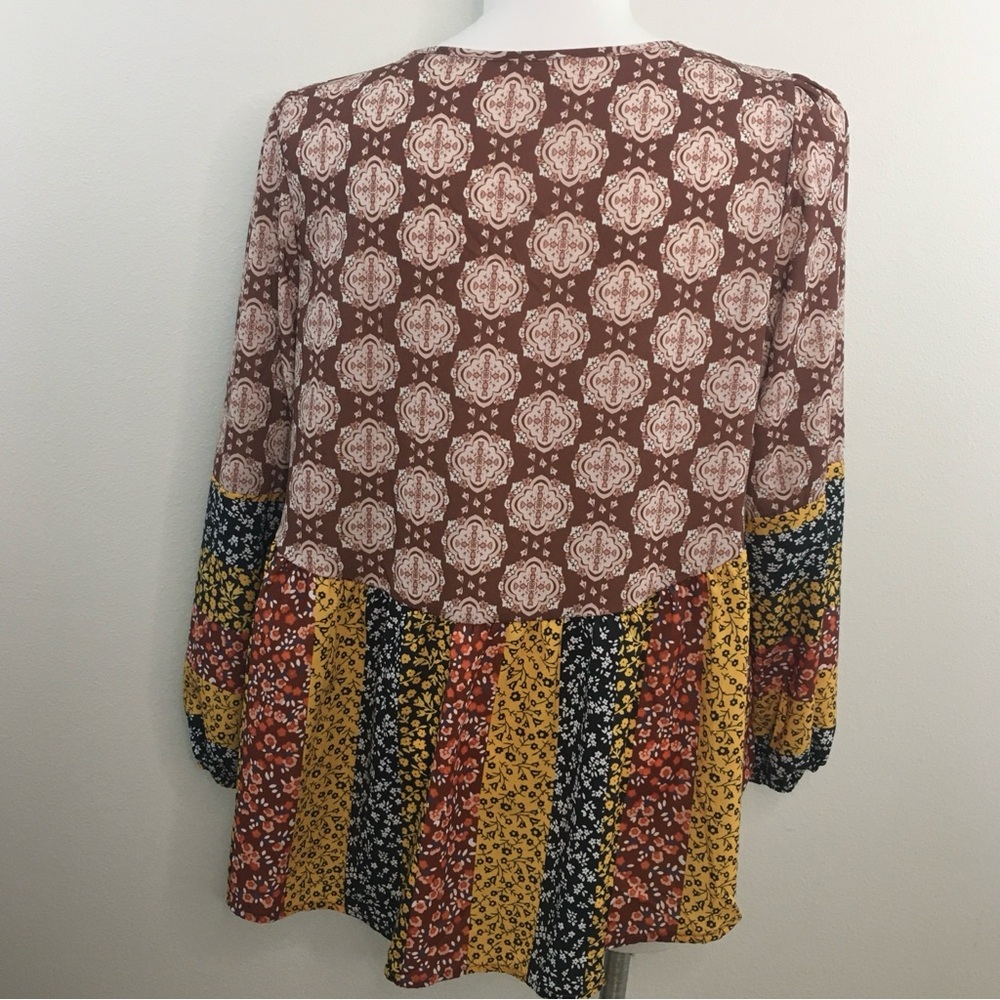 Multi Color Long Sleeve Relaxed Tunic - Picture 8 of 10
